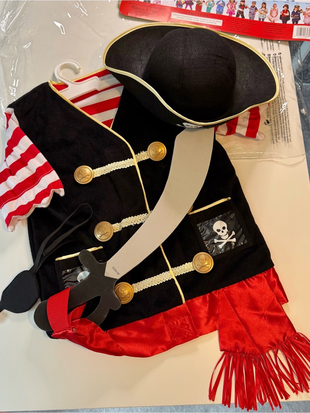 VGUC Melissa & Doug Pirate Costume Set